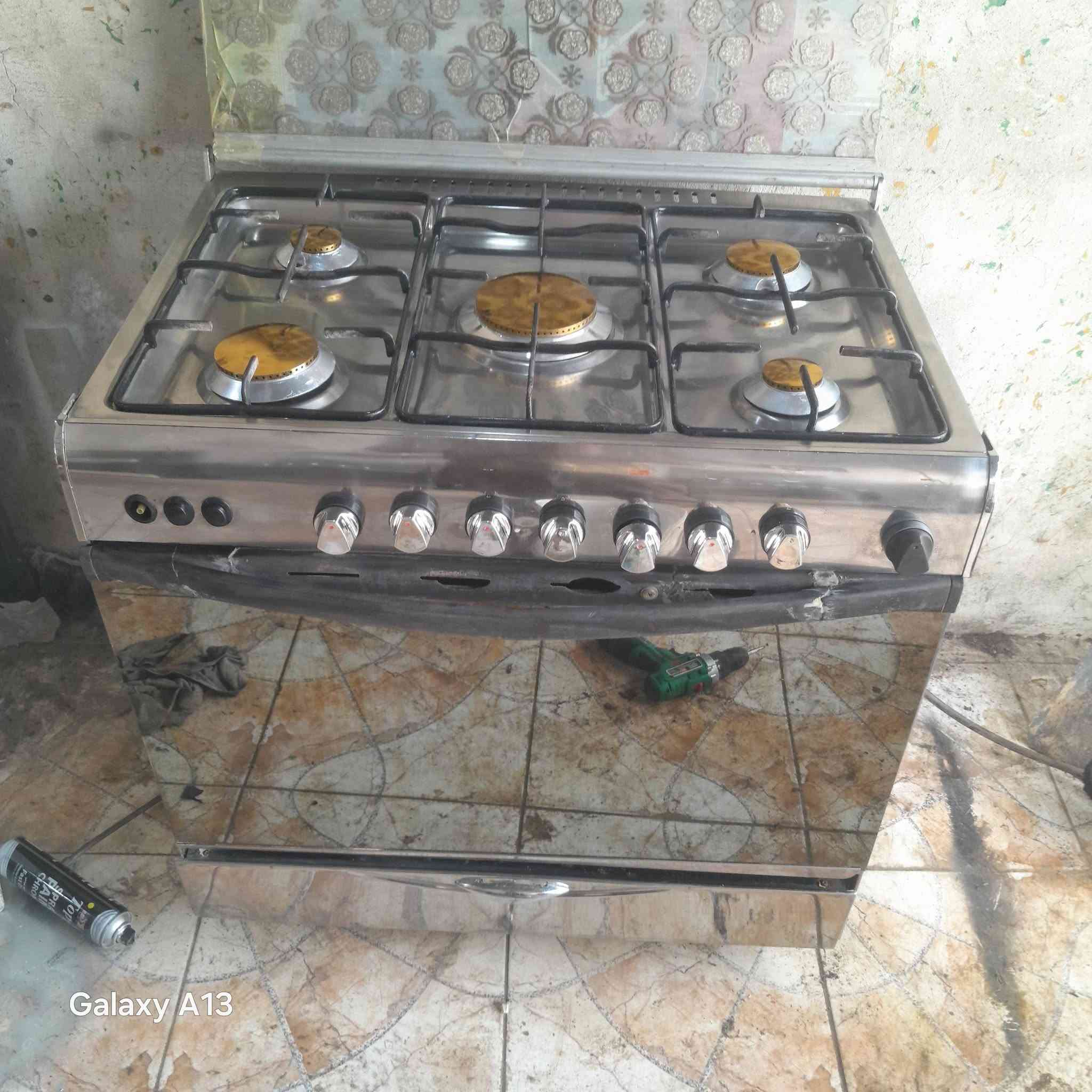 يالله طباخ يونفيرسال مصري باب اول استيل كوله شغال وعلى الفحص العنوان حي النداء شارع المكاتب وتساب مازنجر موجود ***********

نص مكتوب في الصور:
- Galaxy A13