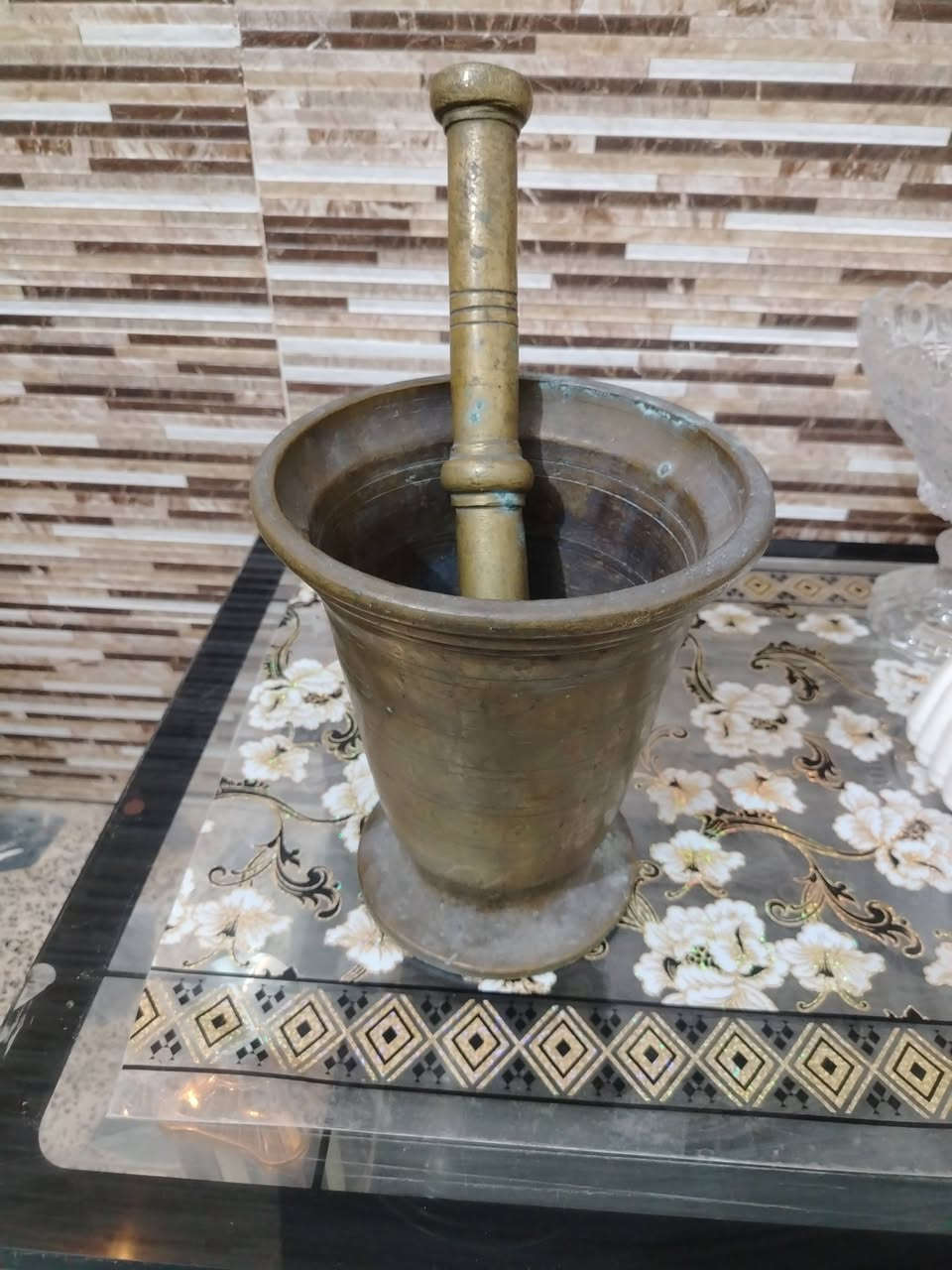 سلام عليكم أحبتي البيع هاون قياس ٢٤ونص قطعة تخبل وزن ١٢ كيلو قطعة تخبل سعر خاص *********** توصيل موجود
