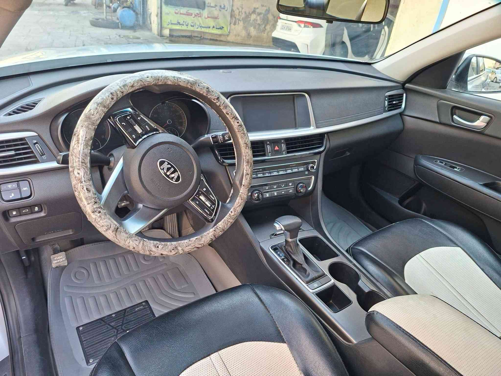 سلام علكم  اوبتيما موديل 2019 وراد امركي حادثه جمالخ خلفي او باب بدون دواخل بجم كبس  نص فول كير مكينه كفاله تبريد ثلج جازه علا اخر ماشيه 100 صدر اماي خلفي جدد رقمه اريبل جدد عنوان بغداد قرب ساحد عدن رقم تلفون ***********
