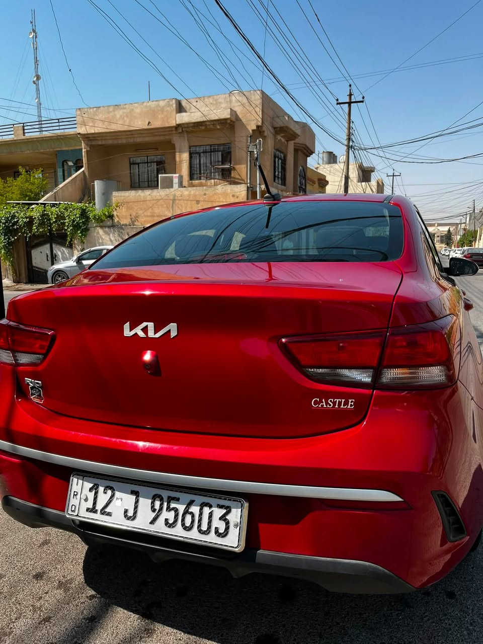 كيا ريو 
موديل 2023
اللون: دم الغزال 🩸 
سياره نضيفه وضع شركه 
ماشيه 17 الف ميل فقط
مواصفات نص فول 
الضرر : بابين اليمين مبدلات شركه باعتبار كلين
رقم نينوى مسطره الجديد 
السياره باسمي شرط التحويل
السعر :127 وبيها مجال 
للاستفسار الاتصال على الرقم: ***********
