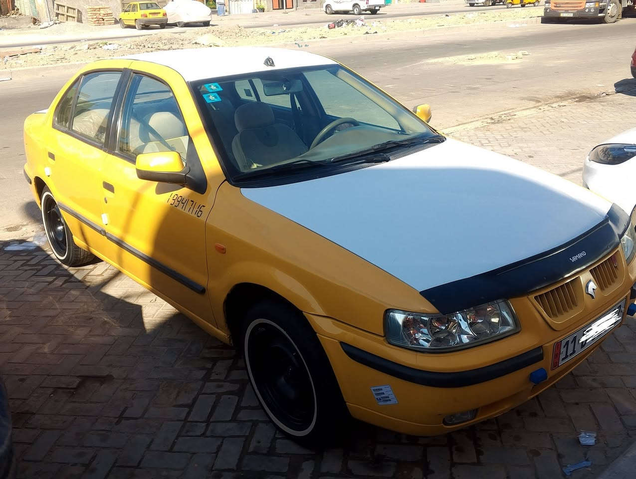 السلام عليكم سياره سمند للبيع 2011 السعر 30 مكان مدينة الصدر رقم الهاتف ***********
