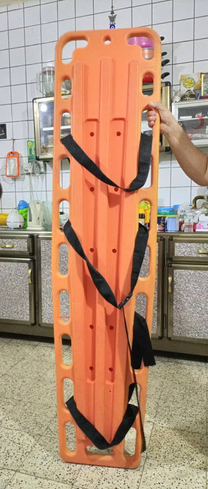 اعلان للبيع

نقالة إخلاء / لوح ظهر طبي (Spine Board)

نظيفة جداً بحالة الجديد ، مستعملة مرتين فقط كاملة مع أربطة وحزامات التثبيت الخاصة بها.
خفيفة الوزن، متينة جداً قياس طويل ، ومناسبة لنقل المرضى أو حالات الطوارئ والإسعاف الأولية وحوادث كسور ضهر تمنع الانحناء.

السعر // 150 ألف (قابل للتفاوض البسيط).
الموقع // بغداد للتواصل *********** واتساب
