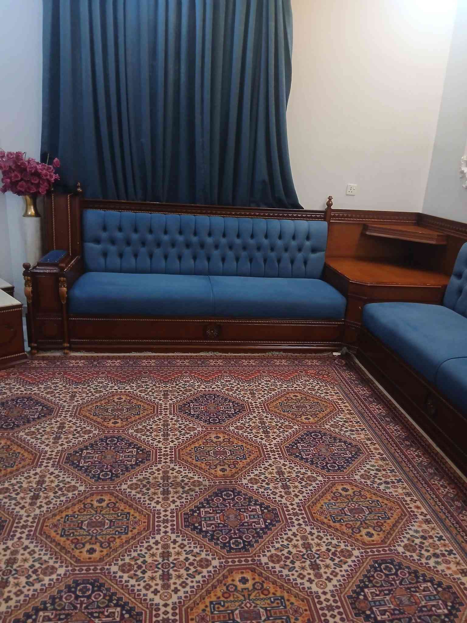 السلام عليكم ديوان وغرفة اطفال كنتور وسرير عدد ٢/للاتصال ***********
