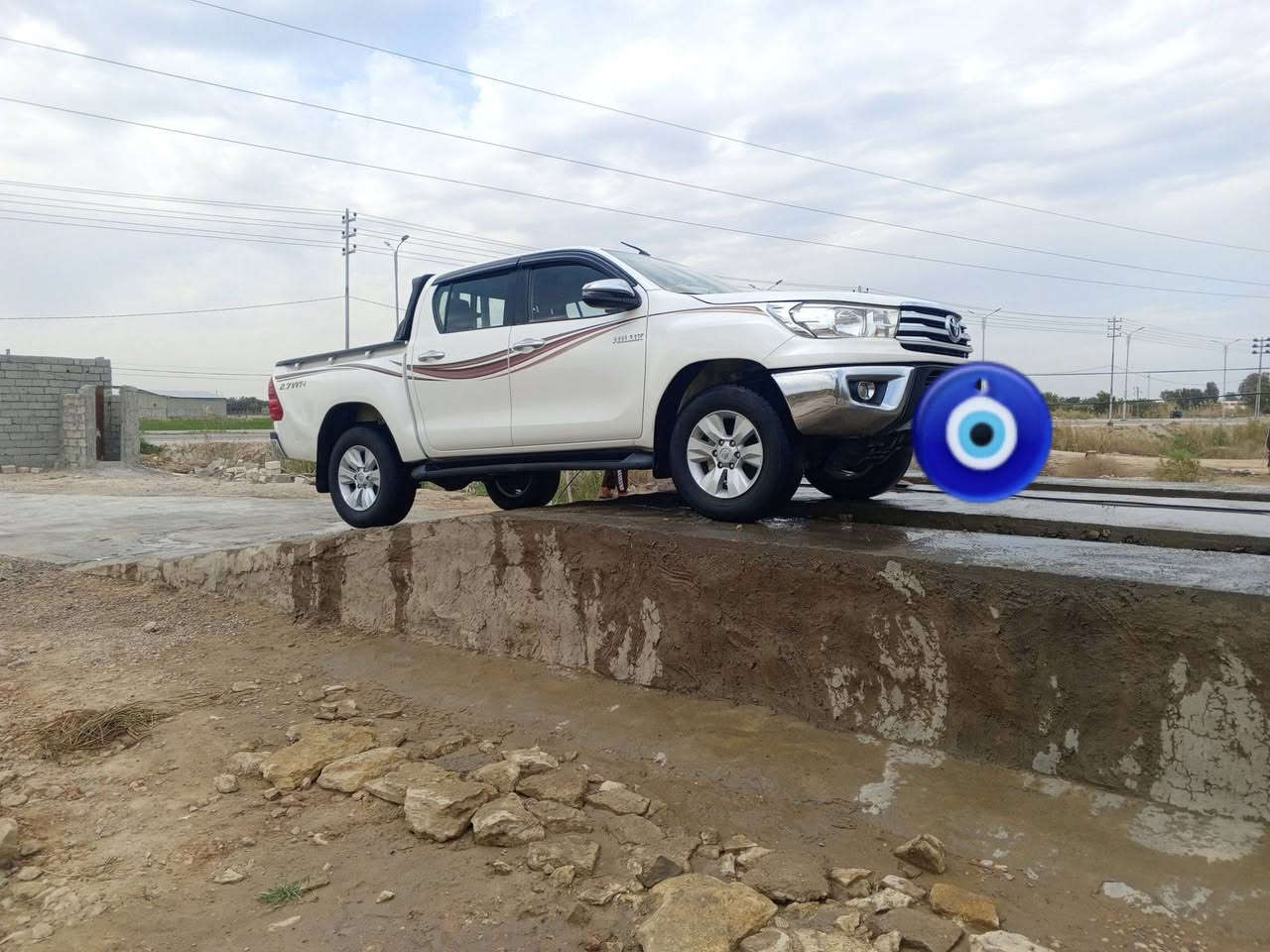 السلام عليكم (للبيع او مراوس بكيه دبل قماره موديل حديث 
فور ويل موديل 19 كير عادي(بانزين) رقم مثنى الدولي بسمي مداو ثاني يوم بيه بارد بالجاملغ الخلفي بدون صبغ والتكمه الجوه مال باب والباقي كفاله استفسار اكثر ع (***********) مكانك (النجف/ مشخاب)
