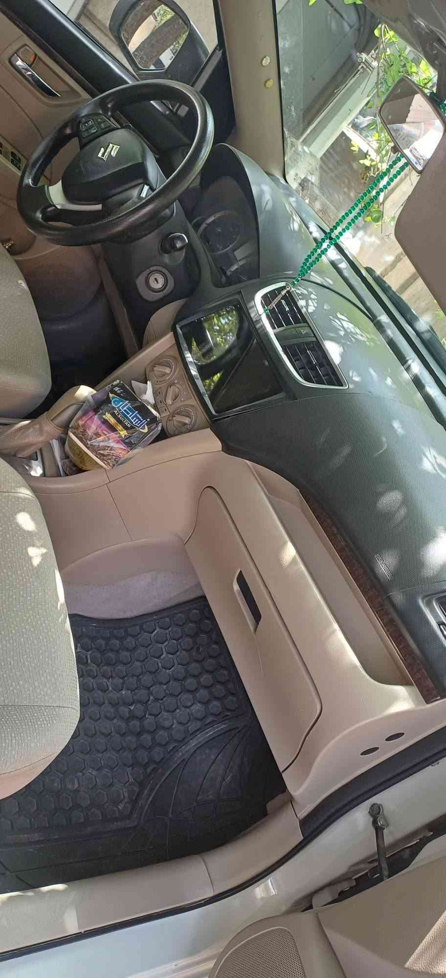 سازوكي ١٥
كفاله كير مكينه
ماشيه ١٠١ حقيقي نظيفه جدآ
الحريه..***********
سعرها 60
