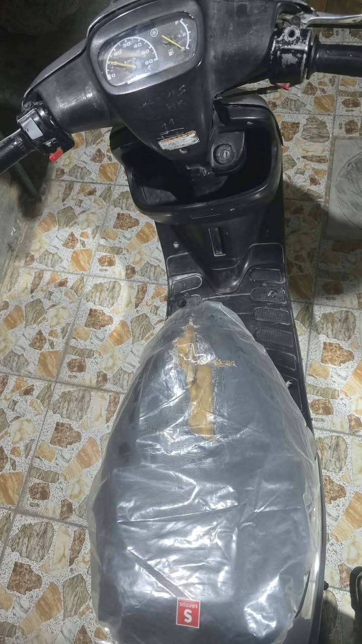 السلام عليكم دراجه بطه للبيع كلشي بيه بلادي شغاله نص نكره مكينه ناعمه حيل مابيهه صوت اكسل نقصهه فقط باتري كهربائيات كلهه شغاله كفرات بلاديه السعر ٢٢٥ وبيهه مجال للشراي للإستفسار خاص او اتصل عل رقم ***********
