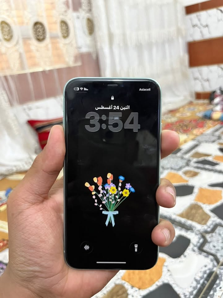 ‏سلام ‏عليكم iPhone 11 عادي النسخة الأمريكية البطارية معلايه  94نضيف نضافه مو طبيعيه تعال وشوف 

السعر 250ع.د
متواجد واتساب دوم الوقت 
***********
