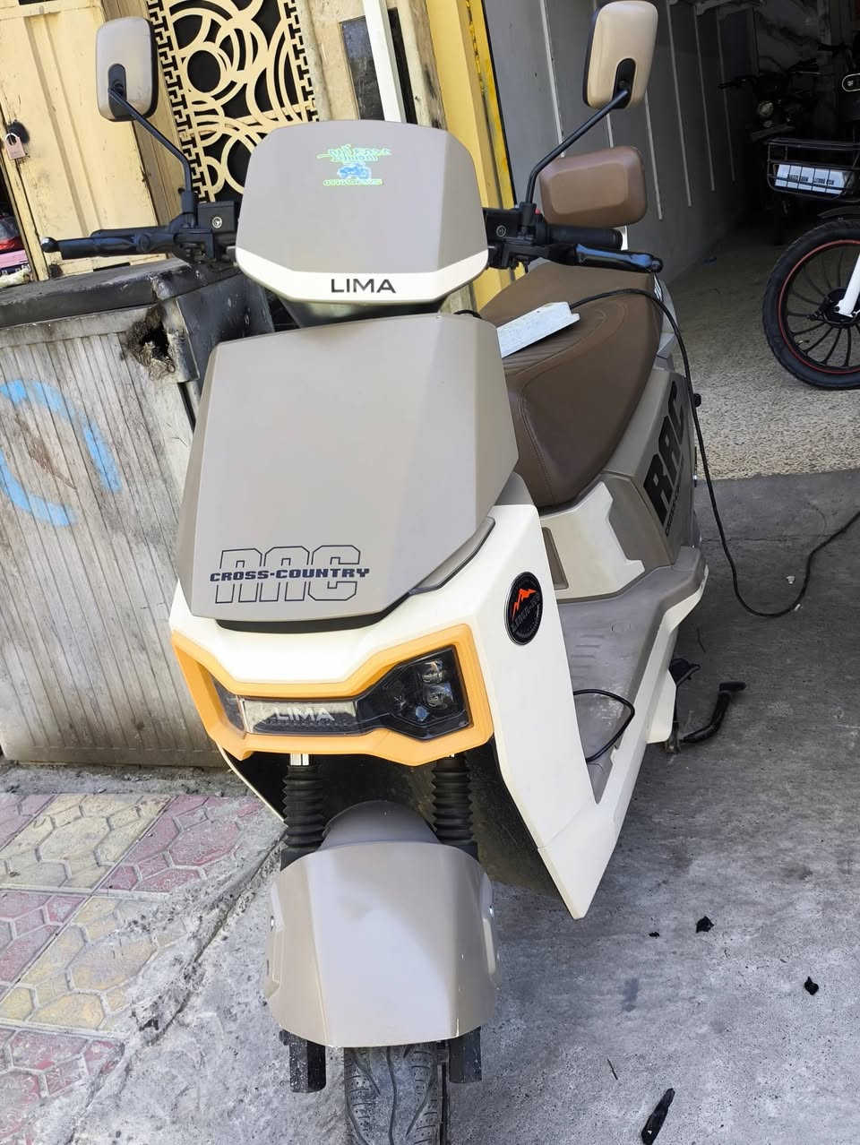 فول الفول 
سرعه 80حقيقي 
بطاريات شرط 11
نضيف حيل 
950
رقمي***********
