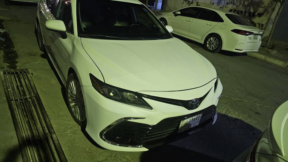 Camry 2022 hibred LE 
ماشيه 68 على وضع شركه رقم بغداد سنويه جديد لحد ٢٨ هزه وبرد جديد شرط تحويل راعيها ببغداد يعني تحويل يحول ببغداد بيها بونيد صبغ و٣ اماكن بارد ورقه فحص بالمنشور سعر 165 وبي مجال للجناي للاتصال *********** كركوك, العراق
