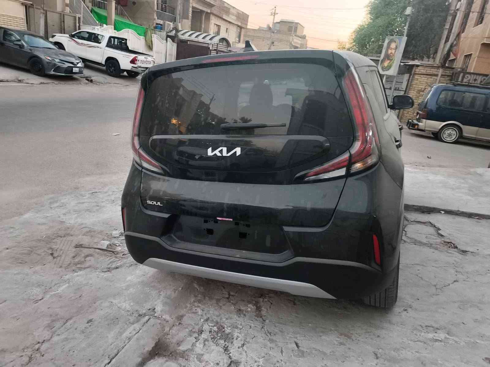🔥🔥 دخول جديد للبيع 🔥🔥

🚗 KIA SOUL 2025 🚗
✨ سيارة نظيفة وبمواصفات مميزة

📌 بدون رقم – تحويل ثاني يوم

🔹 ماشية: 10,000 ميل
🔹 مكينة: 2000 دوش
🔹 3 أنظمة قيادة
🔹 قيادة ذاتية
🔹 توقف تلقائي
🔹 شاشة لمس
🔹 تحكمات متعددة

🛠️ الصيانة:
✅ تبديل دهن جديد
✅ فلتر جديد

💥 الحادث:
🔸 دعامية فقط
✅ السيارة كلين
✅ بدون إيرباك
🔧 بحاجة إلى دعامية فقط

📍 المكان: بغداد – الشعب

📞 للاستفسار والتواصل:
***********

💬 متواجد على واتساب + ماسنجر

