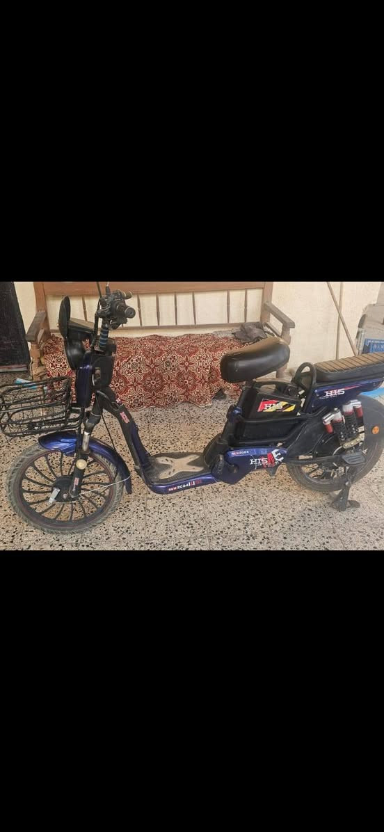 بايسكل شحن للبيع نظيف ابو خمس بطاريات بيه بطاريتين هابطه السعر 250 بيه مجال للاستفسار ***********
