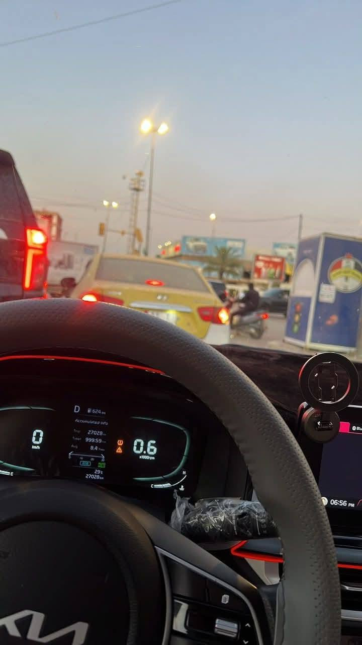 السلام عليكم k3 مديل 2024 كفاله عامه بيها بارد قليل بل جاملغ الامامي وشخط صغير بل جاملغ الخلفي سياره جديده ع وضع الشركه ماشيه 30 المواصفات فوول فتحه كل المواصفات بيها وسياره متعوب عليها كماليات سبايدر نيكلات اسود دوشمه وهواي شغلات بعد سعرها 140وبيها مجال قليل مكاني نجف ***********مفتوح بي وتساب تحياتي
