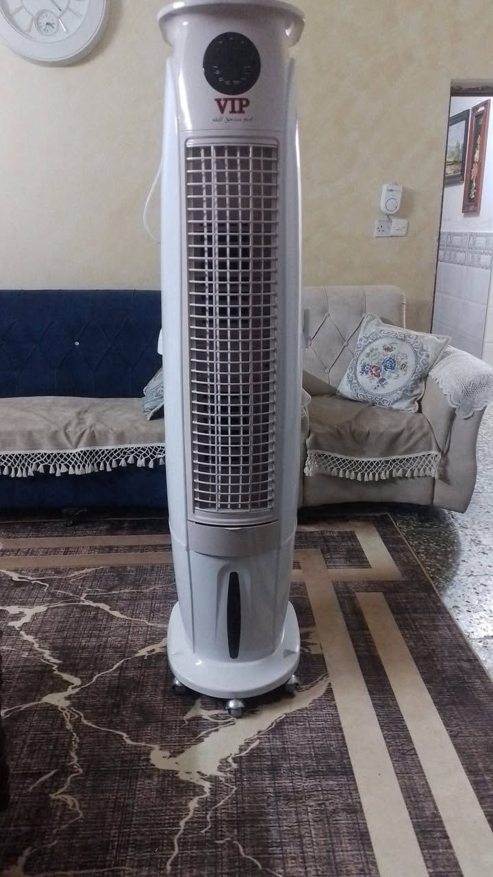 سلام عليكم مبرده لبيع جديده مشغليه مره وحده سعره 250 قفل ما خذيه 350 ***********وتساب
