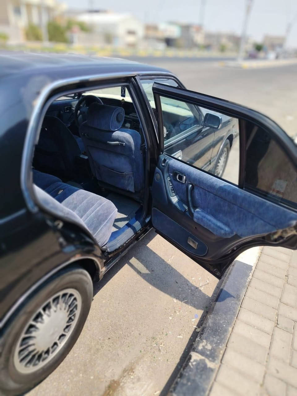 سلام عليكم
ارنب طويل دبل تريشه. 
سياره جاهزه من كلشي مكفوله من ضربه من مكينه. 2500وكير
وحداديه تبريد ثلج❄ تايرات جدد سياره جديده حيل مكان
شرط تحويل  بصره ابي الخصيب السعر 75 
***********
