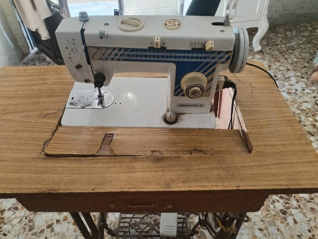 مكينة خياط للبيع السعر 100 وبيها مجال
نضيفه شرط الفحص وشغاله

مكان بابل حله طريق حله نجف قرب جامعة الحله

للتواصل - ***********
