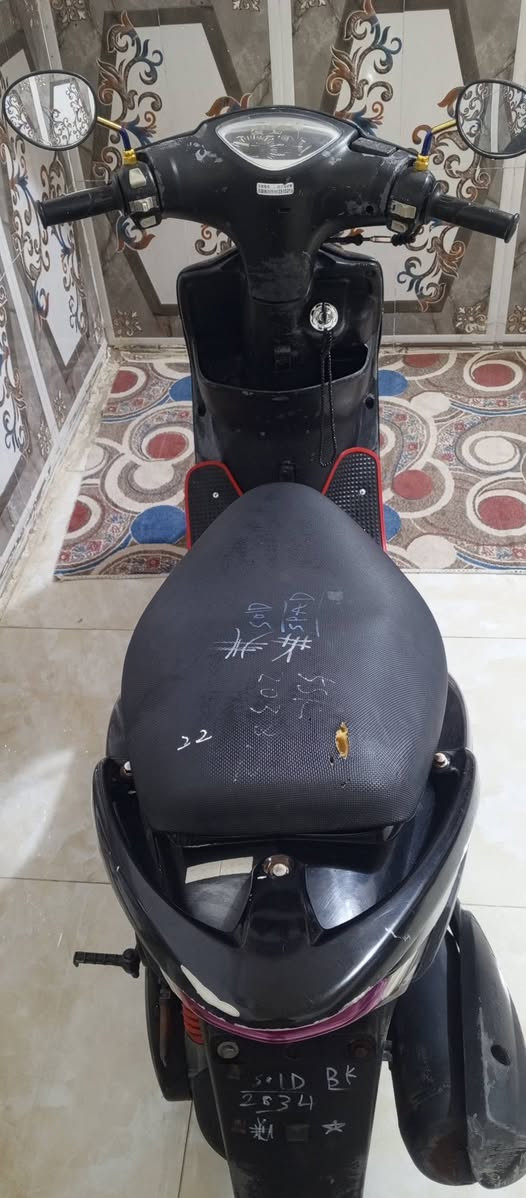 السلام عليكم 
دراجه ماكس عـدله البيع
سعر خاص 
توه طلع من الوكيل دراجه نضيفه 
وحلوه شوفت عينك 
عنوان رميثه 
واتساب ***********
