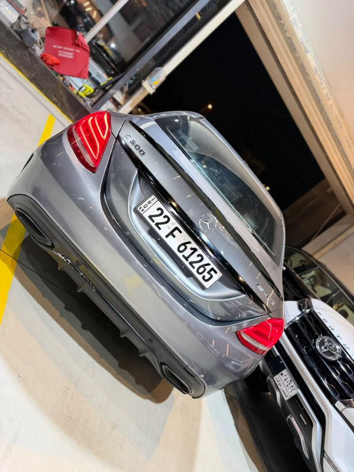 مرسيدس C300 • ٢٠١٨ • بدون ايرباك