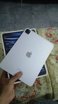 ايباد M2 • ٢٥٦ • بطاريه ٧٥
