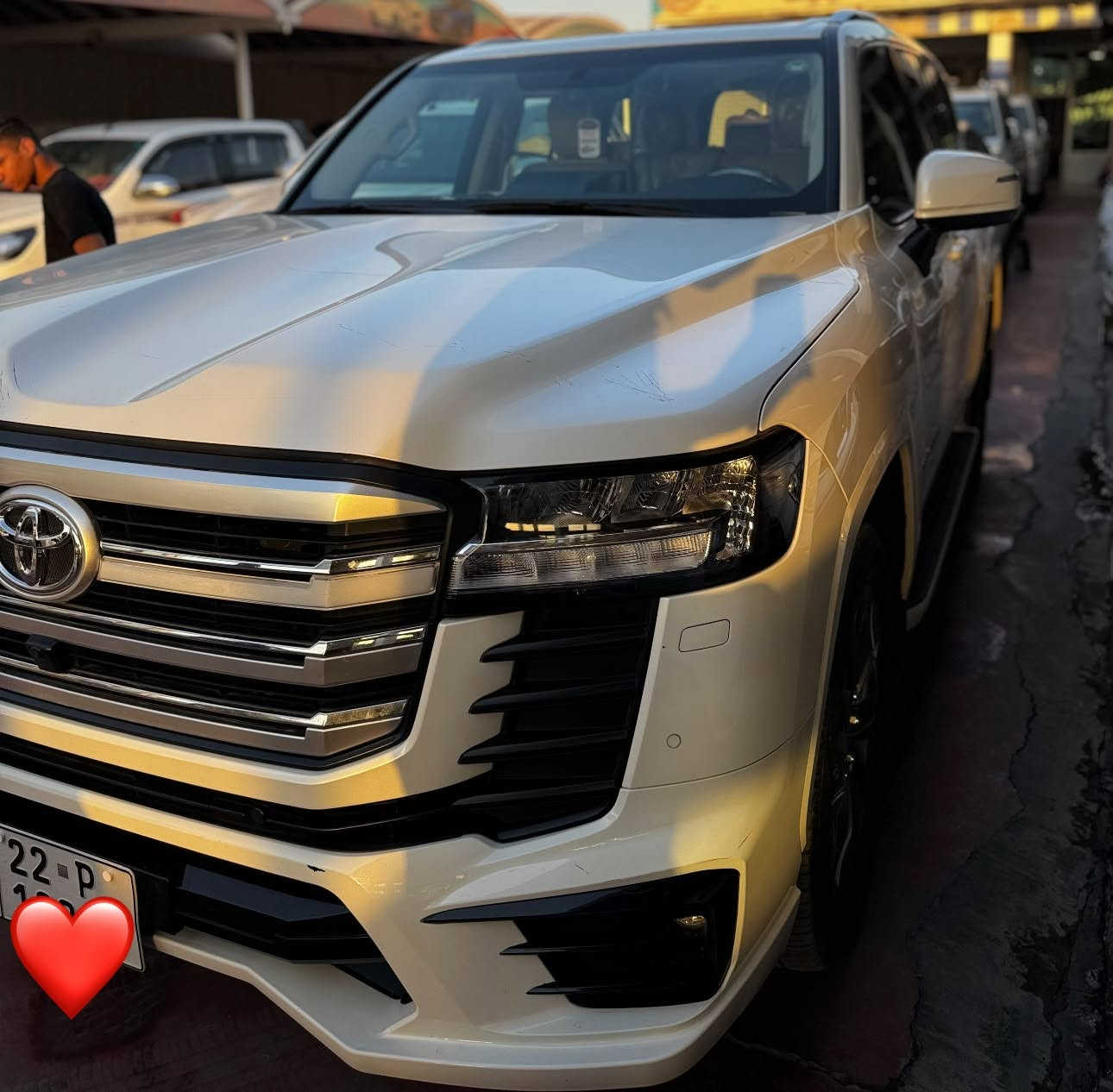 لاندكروز 2025 GXR LIMITED 
السيارة كفاله عامة 
ماشية 26 الف على وضع الشركة
للاستفسار ***********
