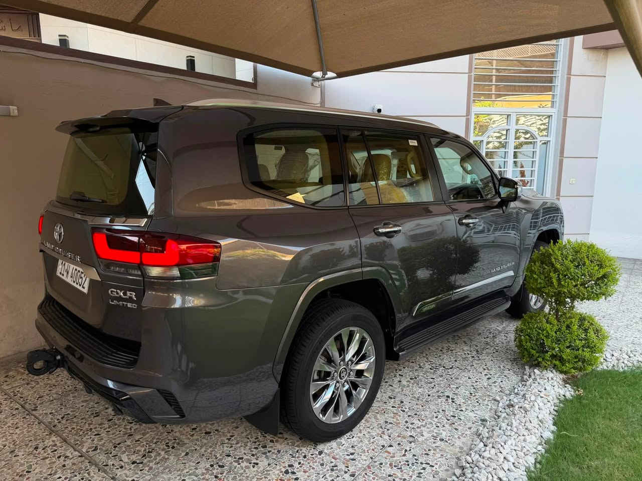 � لاندكروز 2022 للبيع — GXR
🔹 وكالة إبريم أصلية
🔹 مكينة 4000 CC — تنفس طبيعي
🔹 دبل + رادار
🔹 نفيكيشن أصلي داخل القمارة
🔹 مغلفة PPF بالكامل
🔹 مكفولة كفالة شاملة
🔹 تايرات دنلوب أصلية جديدة — مبدلات حديثاً
🔹 باقي المواصفات المعروفة للـ GXR

✨ السيارة كلش جديدة ونظيفة
✨ استعمال شخصي
✨ السيارة باسمي
✨ خالية من أي استخدام تجاري

💰 السعر: 57,800$  ومجال جداً بسيط

📞 للاستفسار: ***********

📍 الموقع: بغداد — العامرية — العمل الشعبي

لأهلها فقط، سيارة تستاهل المشاهده
