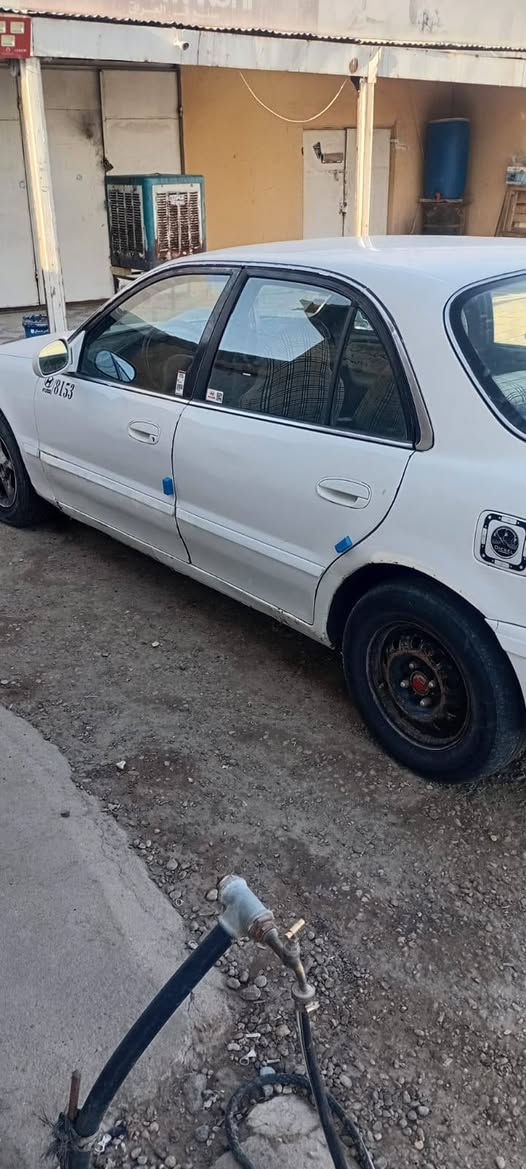 سلام عليكم للبيع فقط سوناتا تو موديل 93 رقم انبار الدولي سنويه جديده كير ومحرك جدد كير اوتوماتيك تخم تاير جدد 
سياره جاهزه للخير معمره جديد 
مكان السياره الانبار الفلوجه 
السعر 34 وبيهه مجال 
***********
