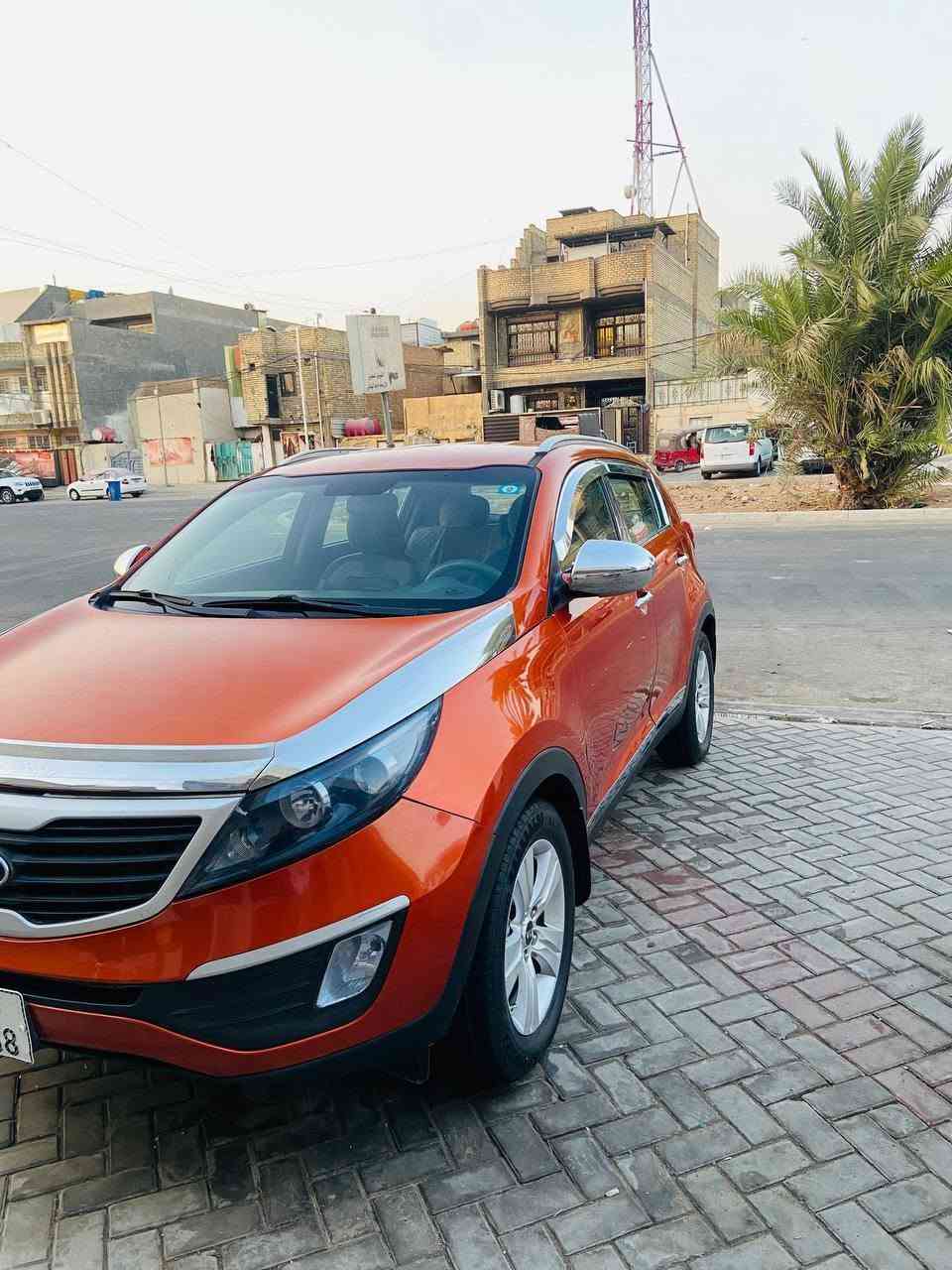 السلام عليكم اخوان عندي كيا سبورتج الموديل 2012  خليجي بدون حادث بيها فقط قطعتين جاملغ امامي وباب الايسر بدون دواخل ولباقي مكفول محرك 2000دوش ما مفتوح كير اوتو ما مفتوح تبريد ثلج تخم تاير هسه شاده صدر جديد تراي ناعم شاشه جبيرا حساسات رقم بغداد الجديد بسمي سياره جاهزا وكل نقص مابيه العنوان بغداد السعر 117وبيه مجال قليل الاستفسار *********** سونار مرفق
