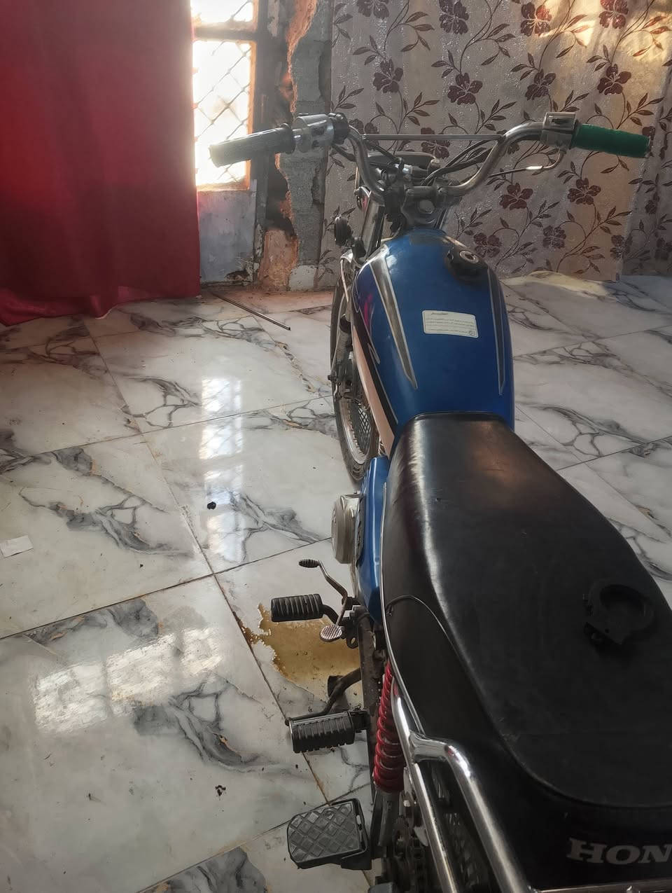 ***********)(دراجه للبيع موديل 21 سعره 300
