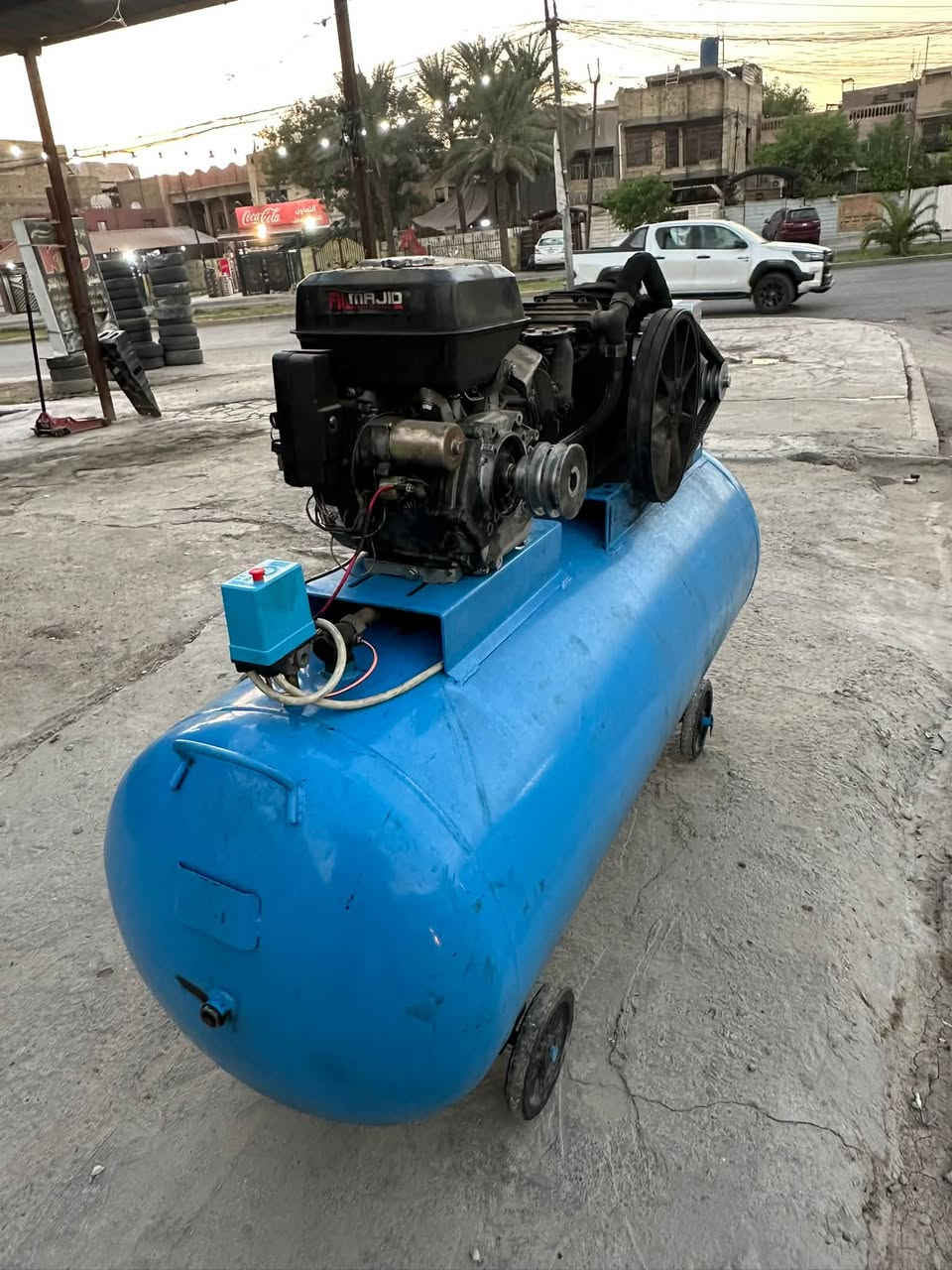 غراض بنجر للبيع
خالعه اوتسان تركيا جديده ابد ممستعمله 24

كمبريسر 600 لتر اوتسان تركي هم استعمال قليل سنكل فيز كهرباء وبانزين اي نقص مابيه جاهز شغال 

مكانهن بغداد بلديات 

***********
