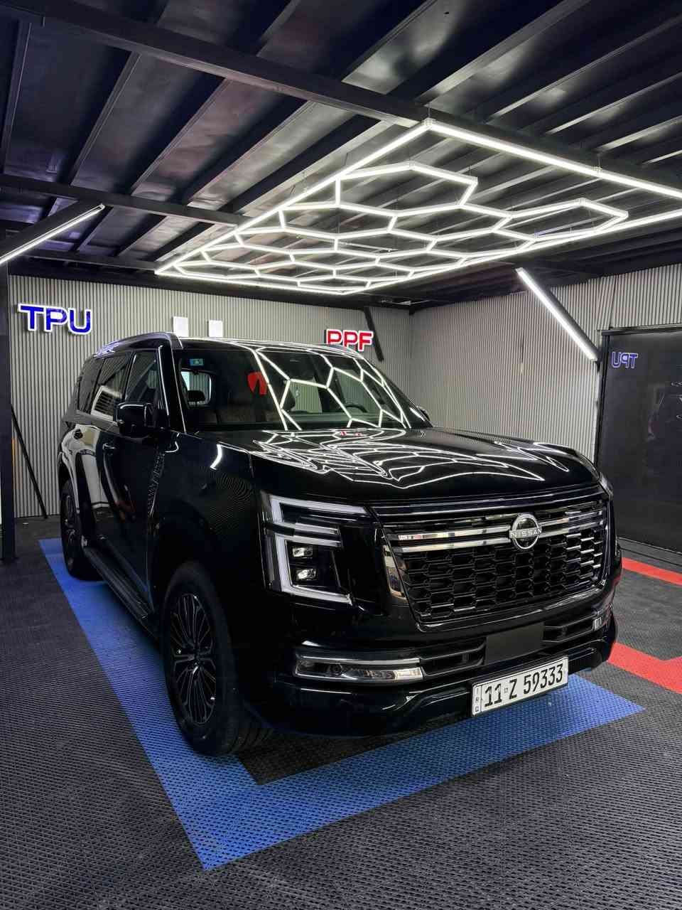 نيسان باترول 2025 بلاتينيوم فول
مكينة v6 تنفس طبيعي 
ماشية ٤٦ الف كيلو و السيارة جديدة بعدها بحالة الوكالة 
مغلفة ppf مكفولة عدا (pdr بداية الجاملغ )
السعر 68,500$ مناسب و بي مجال بسيط 
مكان السيارة زيونة 
للاستفسار ***********
غير متواجد عل فيس .. اتصال او واتس اب
