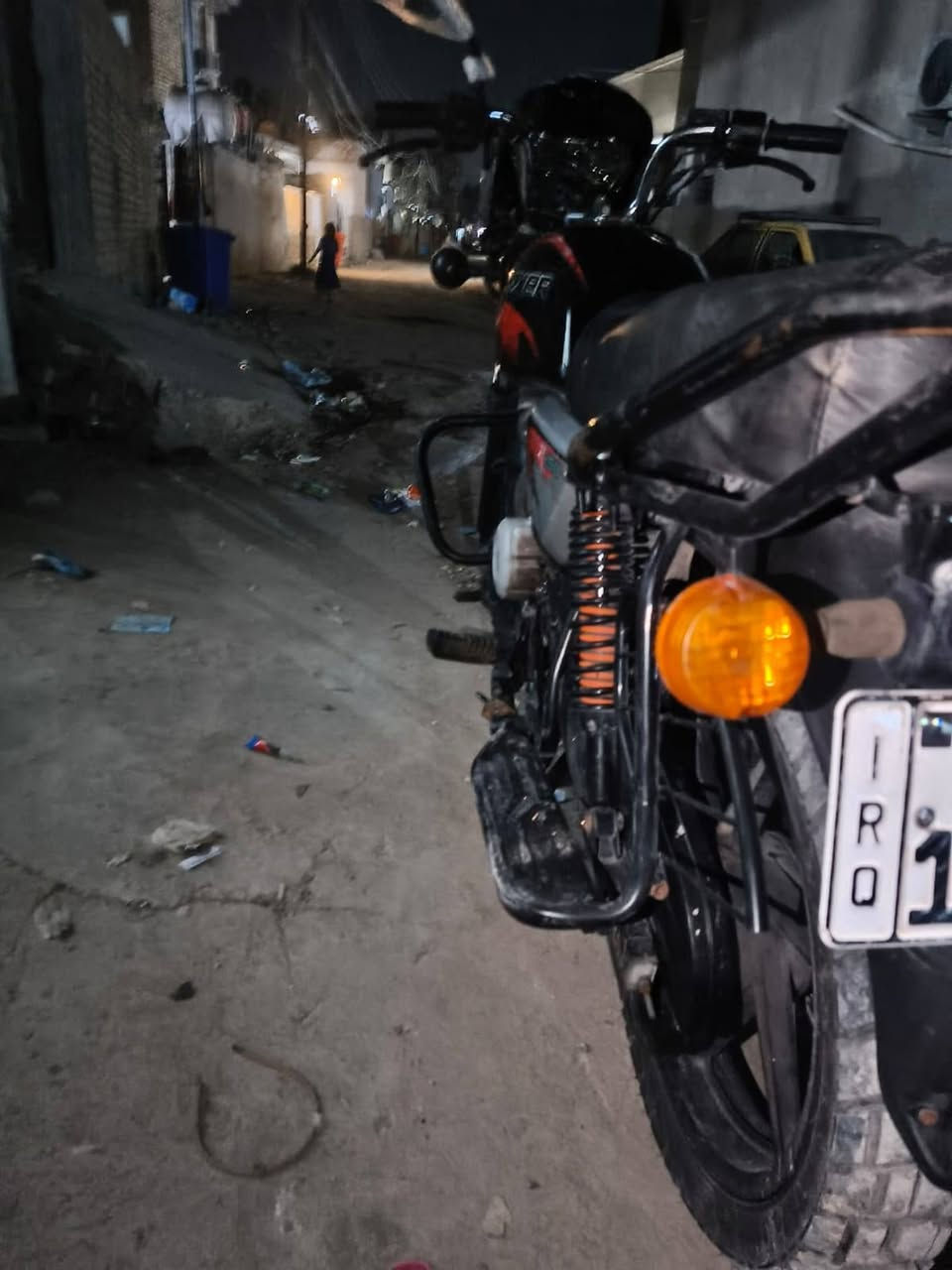 السلام عليكم دراجه بوكسر موديل 21 للبيع سعر سعر مليون 600 وبيها مجال دراجه حلوه نظيفه وكاني بغداد مرقمه بغداد تحويل ثاني يوم ***********
