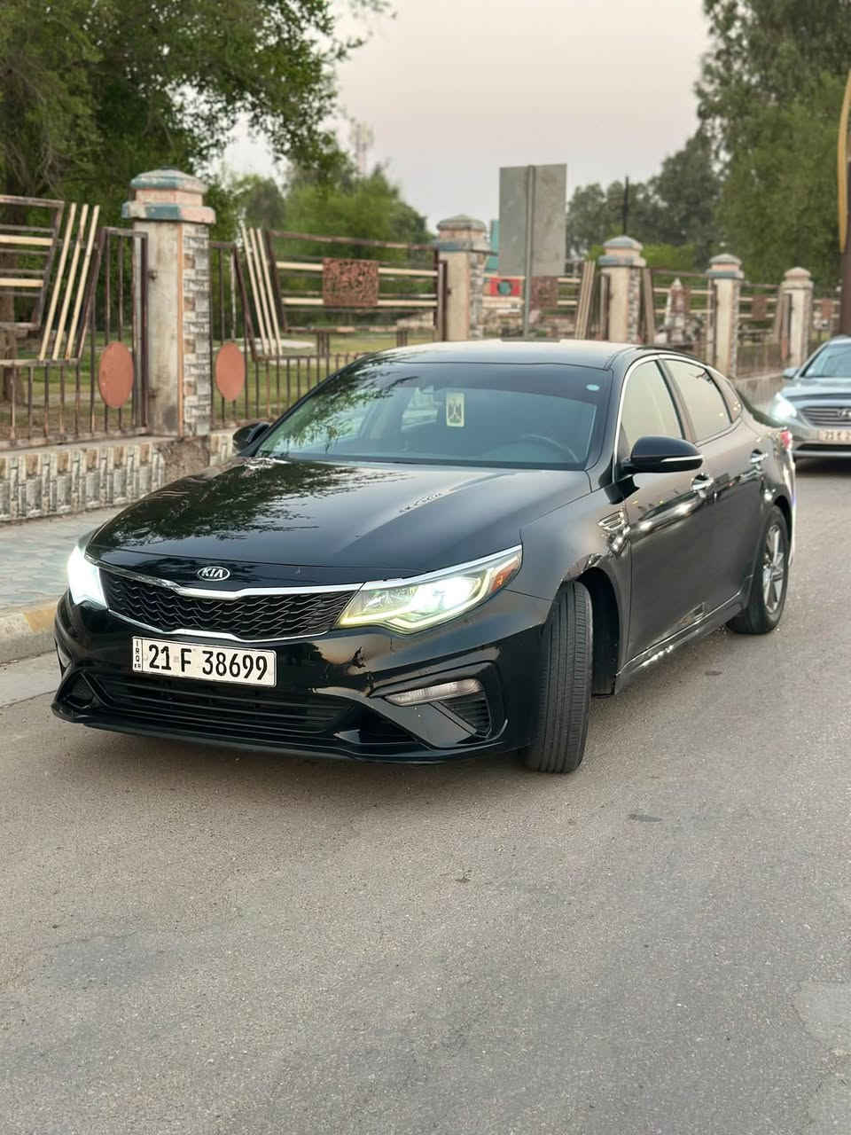 السلام عليكم ..
للبيع كيا اوبتماLx2019 نص مواصفات امريكي حادث بسيط بدون ايرباك بدون اي دواخل بدون تبديل 
سيارة جديدة جداً بدون اي نقص محرك ٢٤٠٠ مكفول 
رقم سليمانيه سنوية ب اسمي )
المواصفات :-
١- شاشة كبيرة 
٢- رادارات جانبي وامامي 
٣- فول تحكم ستيرن 
٤- كامرة + حساسات 
٥- ماشية الف ميل 
٦- محرك ٢٤٠٠ مكفول
٧- ويل١٦ + تخم تاير جديد 
وباقي المواصفات المعروفة للاوبتما 
ملاحظة ( السيارة ليبل واحد بدون اي تبديل صبغ فقط دعاميه )) 
عنواني بغداد 
السعر١٣٥ ورقة 

‭ ***********‬رقم
