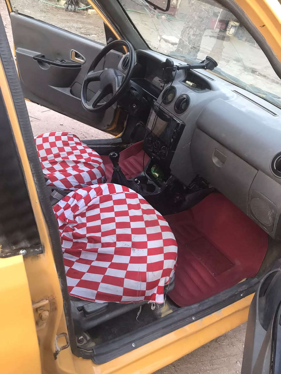 السلام عليكم سايبا موديل ٢٠١٤ السياره قبل اسبوع كملتها تعمير عام صبغ عام كير محرك كيا برايد لاتنقيص ولا تبخير تبريد ثلج منضومه جديده كهربائيات كلها شغاله تخم تايرات ابو الخط مطلوبه هيئه ثلاث سنوات على المشتري غرامات ماعليها ولا دينار سنويه ساقطه من شهر الرابع يعني صارلها ٥ اشهر تقريبا لايت زينون السياره كلش حلوه وراعيها يريد مداور انا ابيع كوم حديد اتكفل فقط بالاصوليات تجي تفحص وتاخذ السياره كلش متعوب عليها وتجي وتشوف كلشي جديد من سلف وداينمو كله جديد عوزها بس مشط وميزانيه الله يشهد بس صبغ ٤٥٠ الف وتعمير ٥٠٠ دافع بس حتاجيت وقررت ابيع.
 
عنواني البصره ابي الخصيب
السعر ٢٠ورقه وبيها مجال بسيط ابو ال ١٥ و ١٧ لاتخابر 
رقمي وانا خادم ***********
