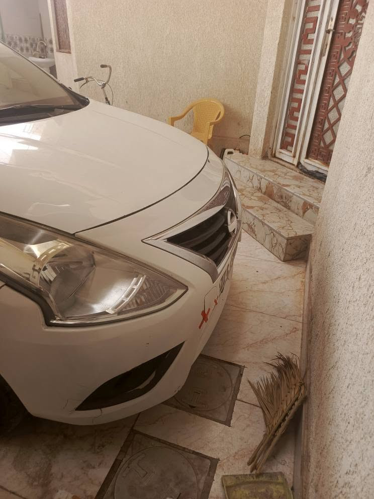 سلام عليكم نيسان صني موديل 22 
مكينة كير تبريد كفالة طخم تأير بيهة 3قطع تبديل وضربة بلمدكر الخلفي سعر 95وبيهة مجال اومراوس مكاني بصرة تنومة رقم *********** البصرة, العراق
