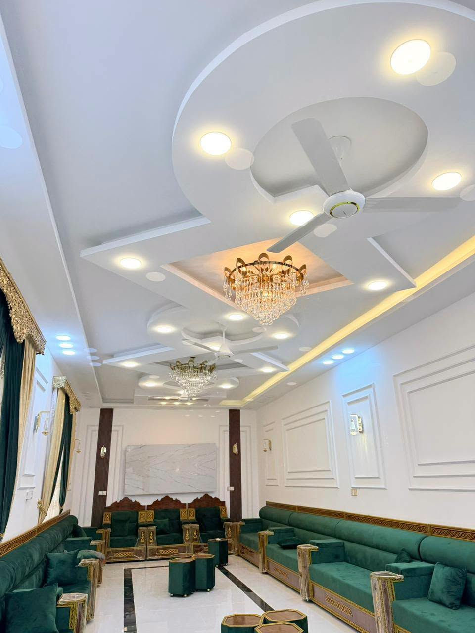 سلام عليكم اقدم لكم افضل اعمال الجبس بورد وراقى التصاميم الكلاسيكيه وافخم انواع الديكورات والاصباغ العالميه منها شركه جوتن وشركه برجر شركات عالميه وبأنسب الاسعار لاستفسار يرجى التواصل عبر الارقام او عل وتساب *********** ***********
نستقبل استفساراتكم بأي وقت كان
سلام عليكم اقدم لكم افضل اعمال الجبس بورد وراقى التصاميم الكلاسيكيه وافخم انواع الديكورات والاصباغ العالميه منها شركه جوتن وشركه برجر شركات عالميه وبأنسب الاسعار لاستفسار يرجى التواصل عبر الارقام او عل وتساب *********** ***********
