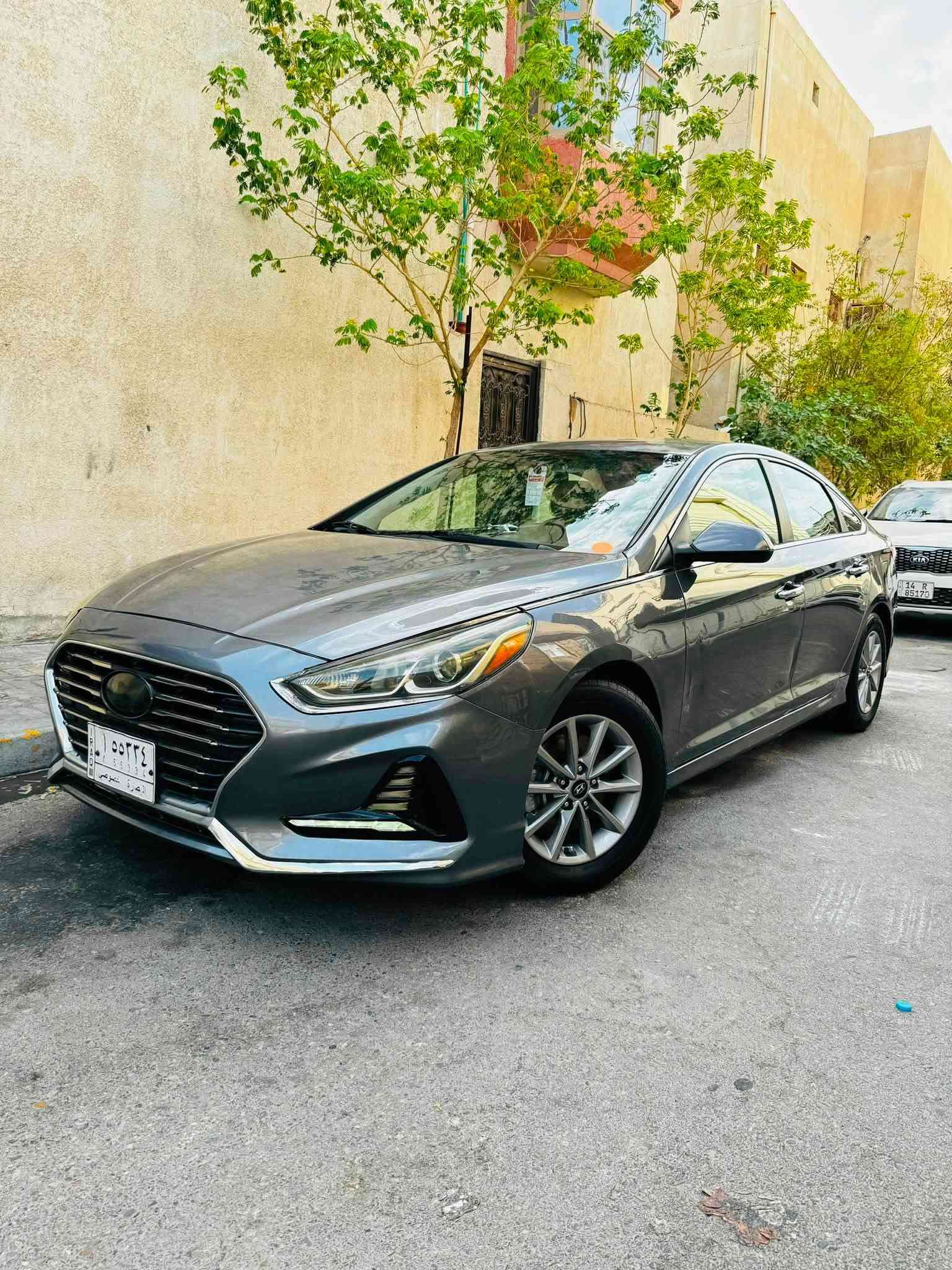 سلام عليكم سوناتا مديل 18 وارد امريكي حادثه جاملغ وبنيد سياره جاهزه من كلشي مكينه كير حداديه تبريد تخم تاير ماشيه 130 سياره حره تحويل ثاني يوم السعر 115وبيه مجال مكاني البصره ***********
