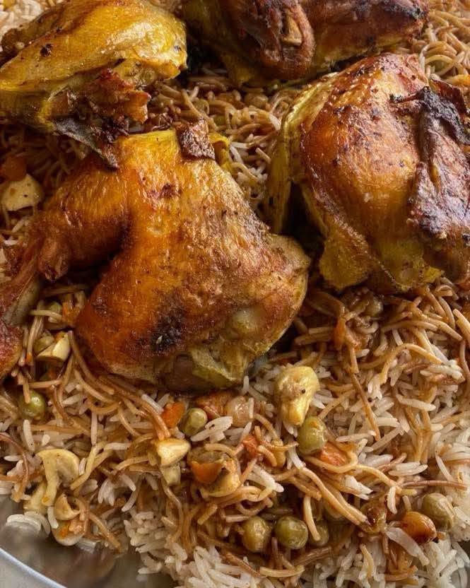 بلغدة لاتحتارن. ودوام. مستمر. وترجعن. تعب. ودوخه. براسجن

هذا الغدة يمي. نظافه. طعم. جمال. اخلاق 😁

رقمج. عنوانج.  يوصل باب بيتج

مكاني ديوانيه عروبه رقم الحجز ***********

نص مكتوب في الصور:
- من بيت زبونة مقلوبة جنن
- manosh9
- ٢٠٢٥/١١/٣٠ ٩:٥١ م أنت ٦٣ ٢٨ تاحينة جنن
- من بيت الزبونة مقلوبتي
- مقلوبة دجاج