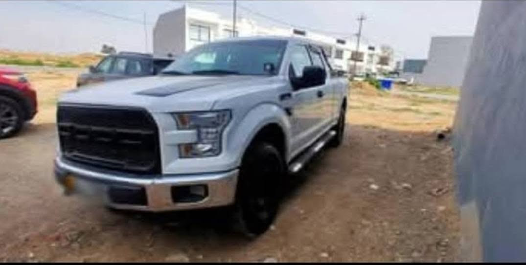 فرۆشتنی خێرا....
فورد F150 تاکوو نیوو سیارەکە زۆر جوان و نوێیە  نیوو دەرگای سیاق سبوغە  بستەک بۆنیتی سبوغە چاملغ بێ ژوورێ گێر لەسوکان مەکینە 2700 مرغوب شەش پستنی توربۆ دەبل اکسل  رەقەم و ژینگە نوێیە ڕەقەم هەولێرە بەناوی خۆمە گێر و مەگینە بەشەرت نەکرایتەوە 70 هەزار ڕۆیشتووە  وەک سفری شریکەیە نمونەیە لەجوانی سعری 148 .... ‌*********** أربيل, العراق
