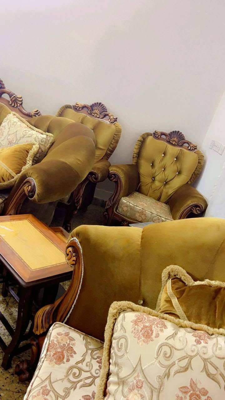 سلام عليكم 
للبيع تخم قنفات مثل ما موضح بل صوره 10نفرات 
مكان اربيل 
اي استفسار *********** عل رقم 
سعره 600الف وبي مجال بسيط
