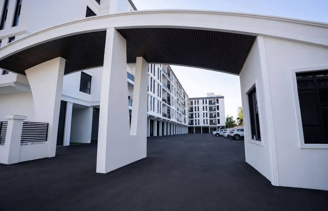 للبيع شقة جديده سكنية مميزة 🏠✨
📐 المساحة: 183 م²
🛏️ 3 غرف نوم
📍 ركن
🏢 الطابق الرابع
✨ الشقة مرتبة وجاهزة للسكن 
وبسعر مناسب جدا
للمهتمين والاستفسار، مراسلة ***********
