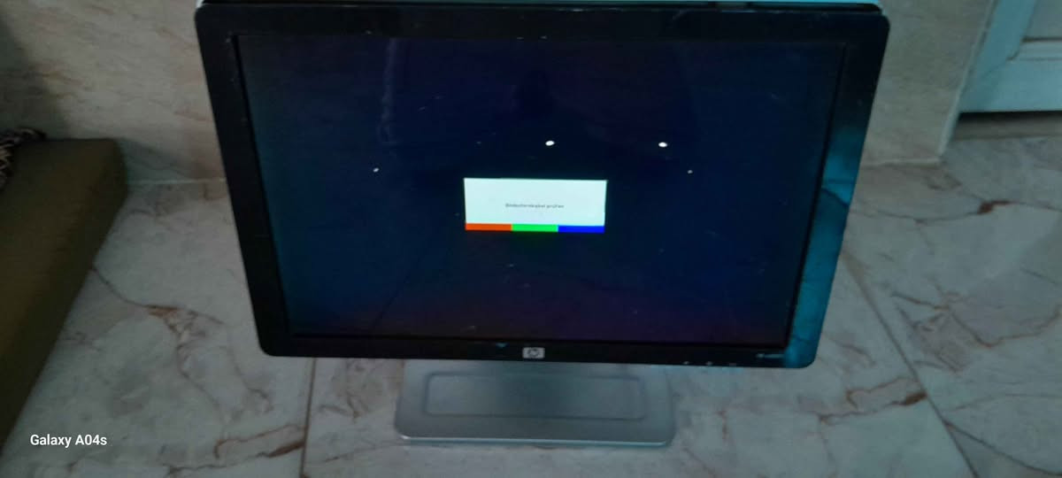 للبيع شاشة LCD حجم  20  نوع HP  شغال كما موضح بالصور 
للكمبيوتر وللكاميرات. يحتوي على مخرج للصوت .
السعر. 25 الف 
موبايل *********** كركوك كركوك, العراق

