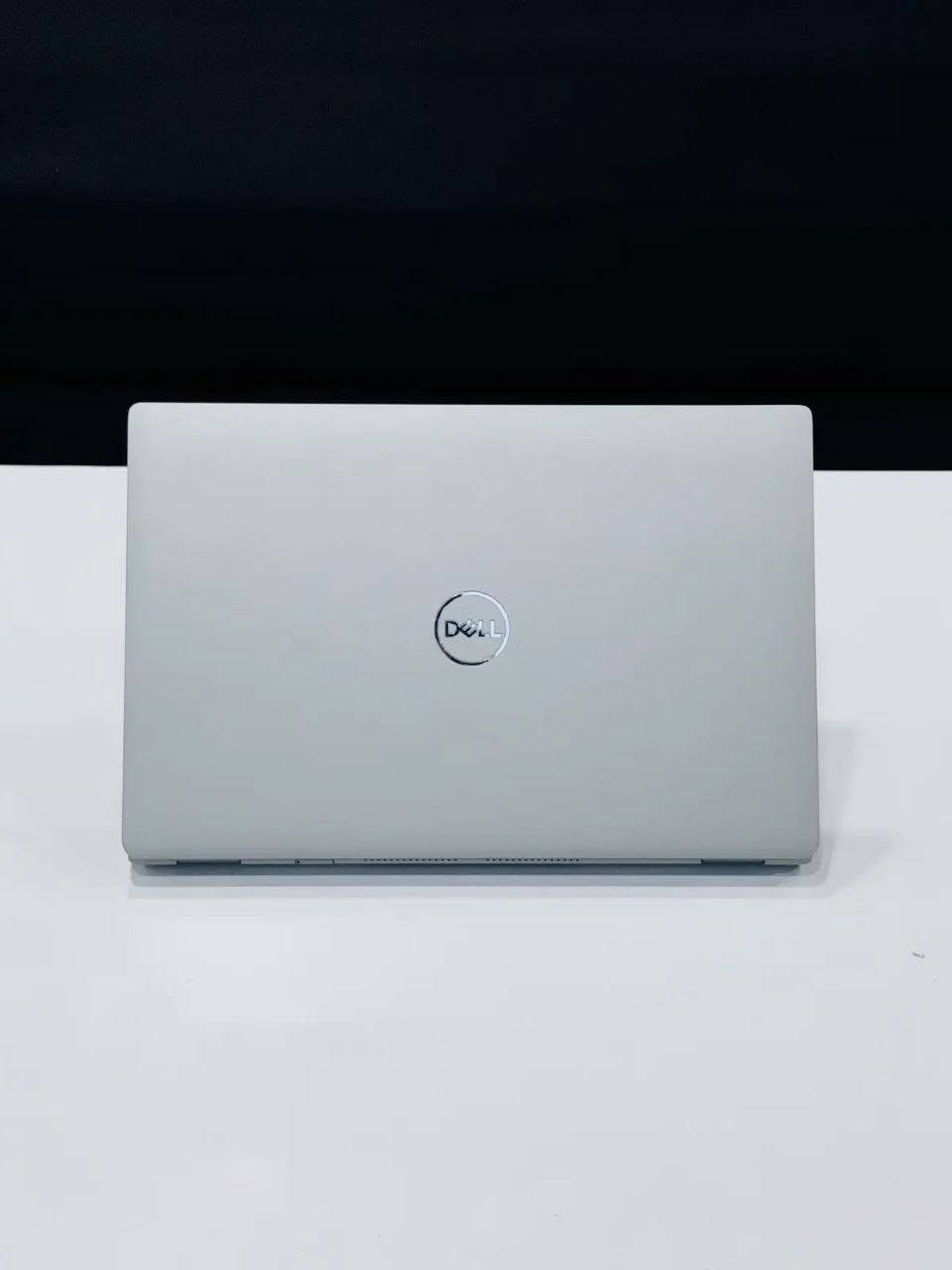 💻 لابتوب Dell Latitude 5430 – الجيل 12 🔥

إذا تبحث عن أداء حديث، سرعة، واعتمادية بسعر مناسب، فهذا الجهاز خيار ممتاز 👌

🔹 المعالج: Core i5 الجيل 12
🔹 الرام: 8GB DDR4 قابلة للتطوير
🔹 الهارد: 256GB SSD NVMe قابل للتطوير
🔹 الشاشة: 14 إنش FHD بدقة 1920×1080
🔹 كرت الشاشة: Intel Iris Xe Graphics
🔹 تصميم عملي وأنيق ومناسب للاستخدام اليومي والعملي.

🎯 مناسب لـ:
✔️ الطلاب والجامعات
✔️ الأعمال المكتبية
✔️ البرمجة
✔️ الدراسة والبحوث
✔️ التصفح والمشاهدة
✔️ برامج التصميم والمونتاج 

🎁 الهدايا:
✔️ حقيبة لابتوب
✔️ ماوس
✔️ Mouse Pad
✔️ الشاحن الأصلي
✔️ تغليف احترافي داخل كارتون

📍 الموقع: بغداد – الأمين الثانية

🚚 التوصيل متوفر إلى جميع المحافظات

🔍 فحص كامل للجهاز قبل الإرسال
💵 يمكن فحص الجهاز قبل الدفع والاستلام
🛡️ ضمان استبدال 7 أيام في حال وجود عطل مصنعي
⚡ الجهاز جاهز للاستخدام مباشرة 

السعر 450 الف فقط
للتواصل واتساب ***********
