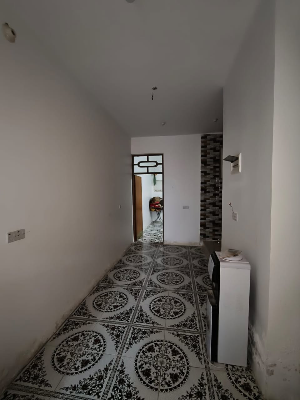 🏡 إعلان بيع عقار — عرض مميز وكلش حلو
نوع العقار: (#مشتمل)  
المساحة: (100م)  
الموقع: (#الطشاش_الثانية)  

━━━━━━━━━━━━━━━━━━  
✨ المواصفات العامة:  
• تصميم هندسي مرتب  
• (طابقين)  
• (شارع 10م )  
• (بناء 2015)  
• قريب من المضيف الرضوى

━━━━━━━━━━━━━━━━━━  
 *💰 السعر: (عند الاتصال) 

 
📞 للاستفسار والتواصل على الرقم ***********
