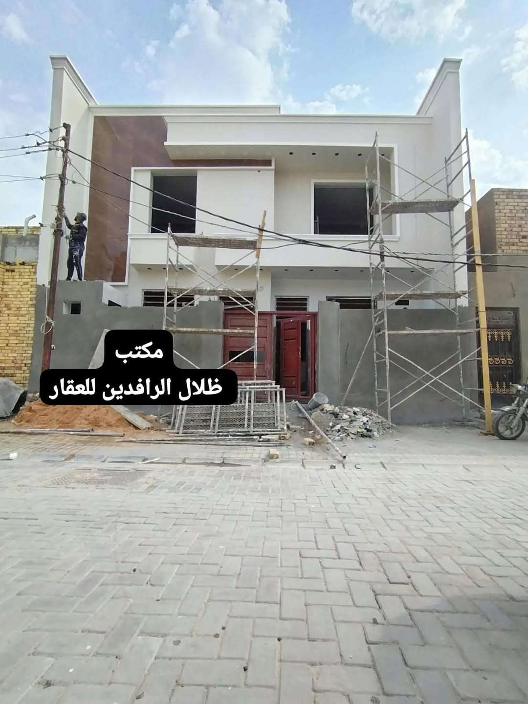 ١٠٠م • حي الفرات • تسليم مفتاح