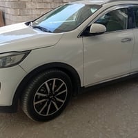 سورنتو ٢٠١٦ • ٧ راكب • رقم بغداد