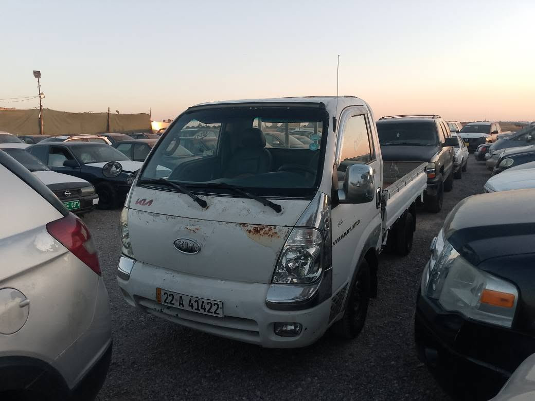 كيا مةكينة 2700 بةشةرت رةقةمو سةنةوي نوئ بةناو كردن بةشةرت مؤديل 2006هرخي 83وةرةقة گؤرينةوةش دةكةم بةشتئك بةدلم بئ***********
يان *********** أربيل, العراق
