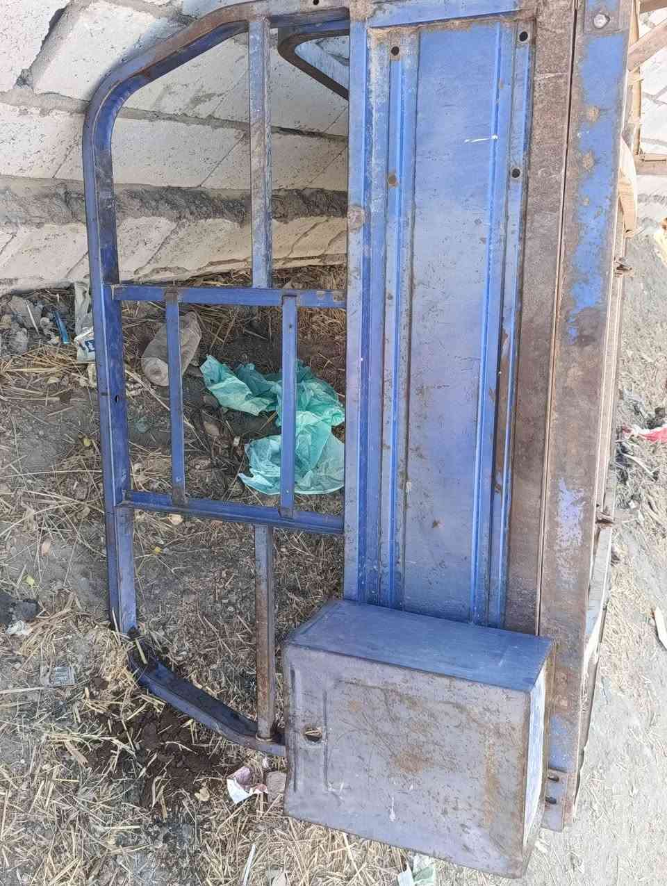 السلام عليكم بدي مال ستوته للبيع مستعمل اوزل الحين بسيط واغراضه موجودات كلهن دعاميه وصفحه وحيده السعر 200 بها مجال ***********
