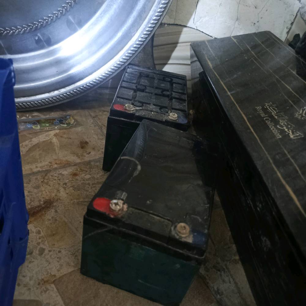 درجتين جاهزات عوزهن بس ضفيره و البيضه يرادله ضفيره و عقل ثنيهن ب 60 وياهن بطاريت جاهزات و ثنين هابطات رقمي  ***********