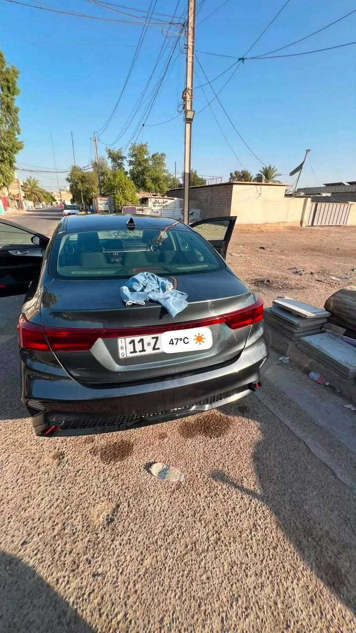 سلام عليكم فورتي مديل 2023 وارد امريكي
حادثها بامريكا كسر الدعامية الخلفية فقط 
وصار بيها حادث بلعراق موضح بلصور 
محرك وكير وشواصي لغود تبريد كفالة
مواصفات نص امريكي
ماشية 87 كيلو
السعر 136 وبيها مجال قليل
للأستفسار ***********
