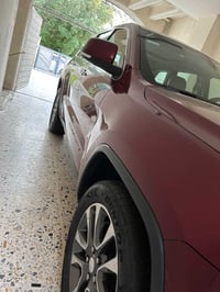 جيب كراند شيروكي خليجي بدون صبغ بدون شخط السيارة جديده بمعنى الكلمه   ...