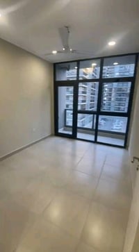 للبيع شقة ١٤٠م في مجمع السلام السكني الجديد استلام جديد طابق ارضي المس...